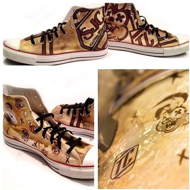 Special edition Trè Cool Converse shoes